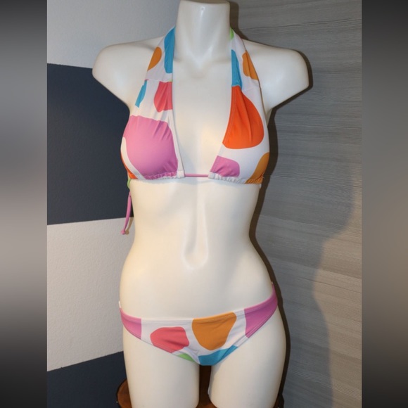 Bikini Set - Picture 2 of 6